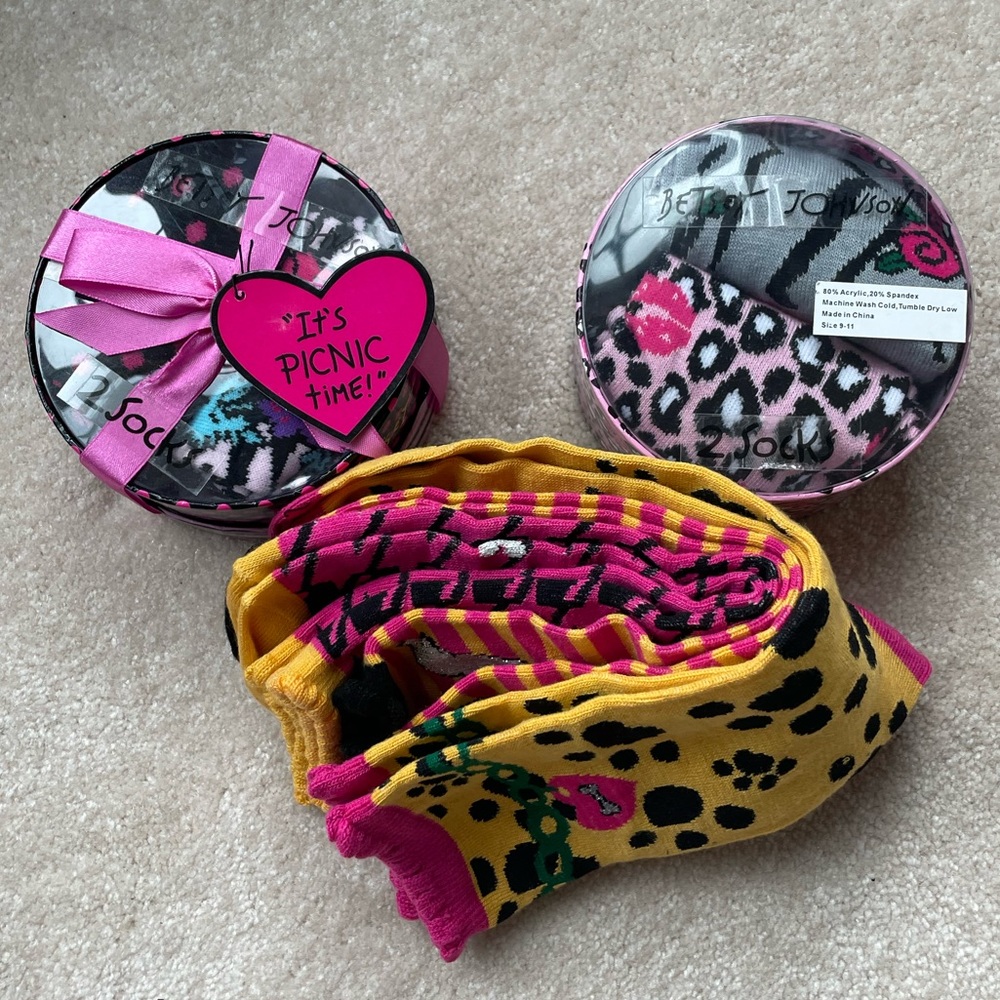 Betsey Johnson socks